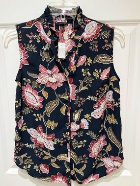 NWT Ann Taylor Navy Floral Sleeveless Ruffle-Neck Blouse
